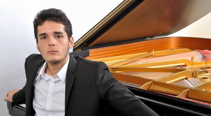 Διεθνής Διαγωνισμός Πιάνου «De Bach au Jazz» Ρεσιτάλ πιάνου Γρηγόρη Ιωάννου