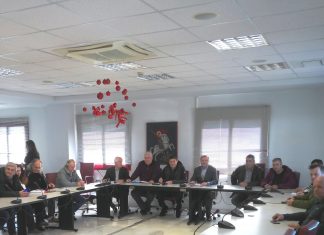 Πανέτοιμος ο δήμος Πυλαίας Χορτιάτη να «καλωσορίσει» τον πρώτο χιονιά του 2019_SMS στους δημότες με οδηγίες και χρήσιμα τηλέφωνα_Σε επιφυλακή 24 ώρες το 24ωρο οι υπηρεσίες