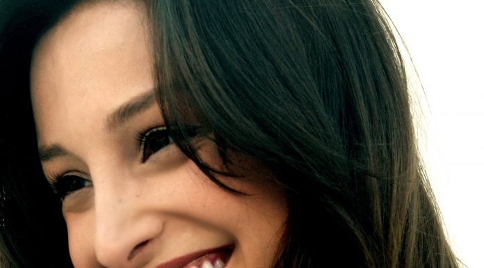 Σοφία Αβραμίδου Live