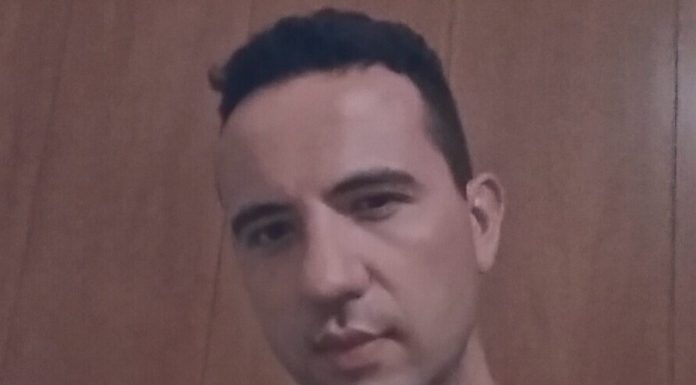 Η ιστορία επαναλαμβάνεται με τη βοήθεια της “χαλαρής ψήφου”