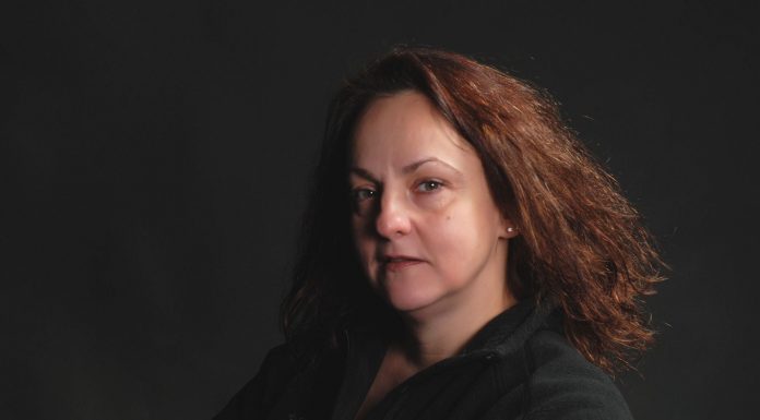 Μαρία Ευστρατιάδη: “εκτιμώ όλους όσους σέβονται την τέχνη τους, τους δημιουργούς της, τον εαυτό τους και βεβαίως το κοινό τους”