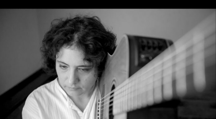 ΑΡΕΤΗ ΚΟΚΚΙΝΟΥ: “η καλλιέργεια του νου σε μια πανανθρώπινη βάση και ηθική, είναι αυτή που δημιουργεί και προάγει τις αξίες”