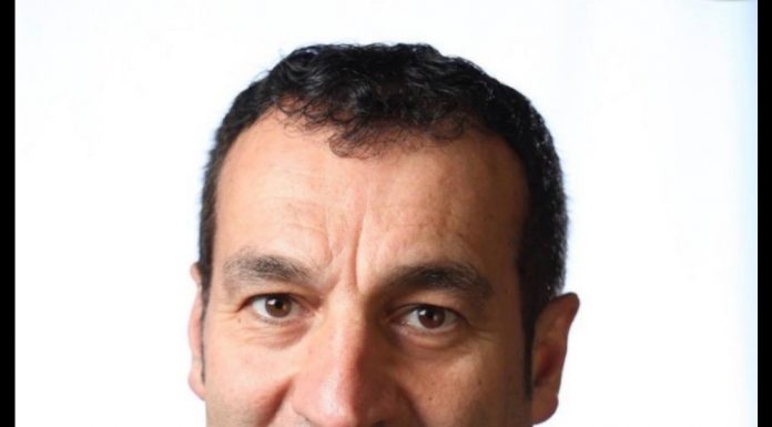 Δημήτρης Τσοπόρης: Ο Έλληνας Επιστήμονας που “κέρδισε” την παγκόσμια ιατρική κοινότητα