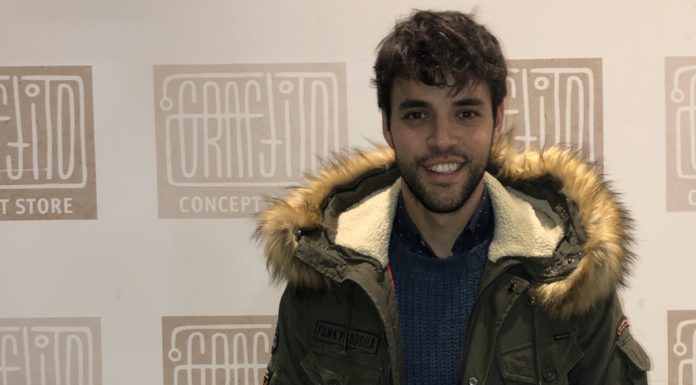 Ο Ρένος Ρώτας στο γνωστό concept store του Κολωνακίου