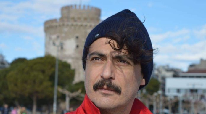 Κωνσταντίνος Γιωτόπουλος: “Ο ηθοποιός είναι ένα ζωντανό σώμα, που κάθε ημέρα, στην κάθε ίδια, με τη χθεσινή παράσταση, φέρει κάτι καινούριο του εαυτού του”