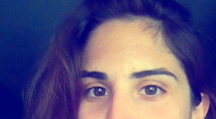 Σύκα Γεωργία: “Για να σκηνοθετήσεις σίγουρα απαιτεί αφενός να σκάψεις μέσα σου, να διευρύνεις τα όριά σου και έπειτα να «ανοίξεις» προς τα έξω, να δεχτείς τον άλλον και να φιλοξενήσεις πολλές ετερότητες σε ένα δημιουργικό σύνολο”