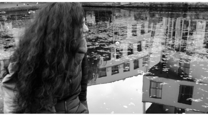 Αγγελική Λόη: “Εντούτοις νομίζω ότι αυτές τις δύσκολες μέρες παρόλο που η τέχνη έχει ανάγκη την αμεσότητα, το βίωμα, την επαφή γενικώς, η διαδικτυακή πολιτιστική επικοινωνία, ήταν σημαντικότατη για όλους μας”