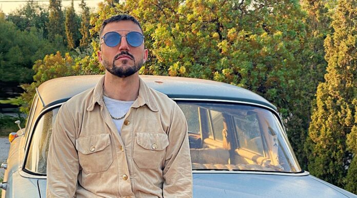 Σαράντης Κρεμιζάκης: Με μουσικό παραγωγό του Netflix το νέο τραγούδι του