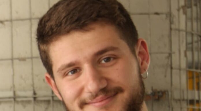 Κωστής Μπουκουβάλας: “Γράφω για χόμπι και δε θα σταματήσω να το κάνω, όσο έστω και ένας άνθρωπος μπορεί να κερδίσει κάτι από όσα διαβάσει από τα βιβλία μου”