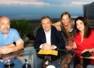 Το ξεφύλλισμα των «Μουσικών Ημερολογίων»