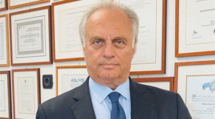 Κορυφαίος Ρομποτικός Γενικός Χειρουργός στον κόσμο ο Δρ. Κωνσταντίνος Κωνσταντινίδης