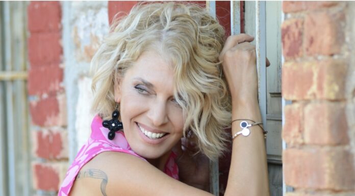 Κρινιώ Νικόλαου 2 συν 1 νέα remastered έκδοση!