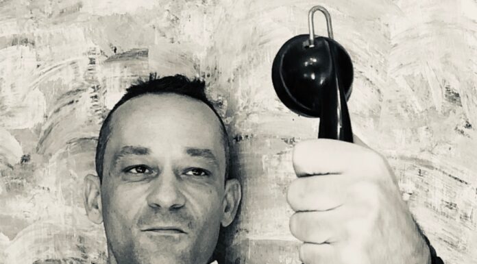 Η MYRO gallery υποδέχεται τον BETONVEN – Μακαρονίδη Γιώργο στην εικαστική έκθεση “ΕΙΣΒΟΛΗ” της ΕΠΙΜΟΝΗΣ ΤΕΧΝΗΣ