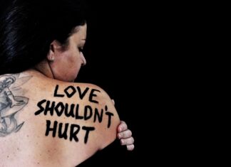 Love Shouldn’t Hurt – Η Αγάπη δεν θα Έπρεπε να Πονάει