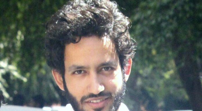 Haroon Rashid poetry: “From Kashmir to Greece… Poetry unites people”