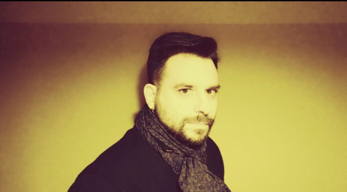 Μάριος Φούρναρης: “…Δεν πρέπει να χωρέσουμε τον άνθρωπο στη δυστυχία του κόσμου, αλλά τον κόσμο στην ευτυχία του ανθρώπου”