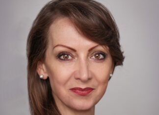 Lucie Kuligova: “Τσέχικη δημοκρατία. Η χώρα των κάστρων και των παλατιών”