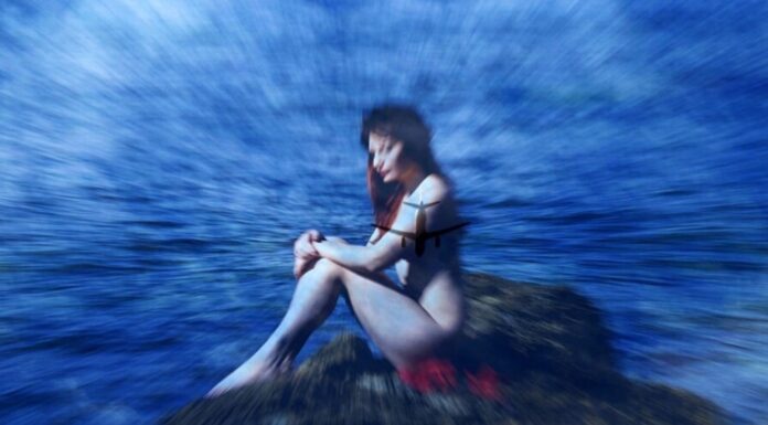 Εργαστήρι Καλλιτεχνικού Γυμνού στη θάλασσα