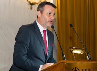 Ο Δήμαρχος Γιώργος Παναγόπουλος τιμήθηκε στην 7η απονομή των βραβείων ελαιολάδου Olympia Health & Nutrition awards