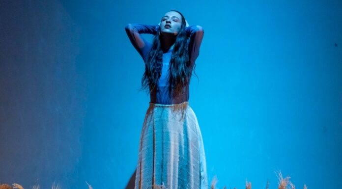 Η ομάδα θεάτρου Bloom παρουσιάζει: «Όνειρο στο Κύμα» του Αλέξανδρου Παπαδιαμάντη