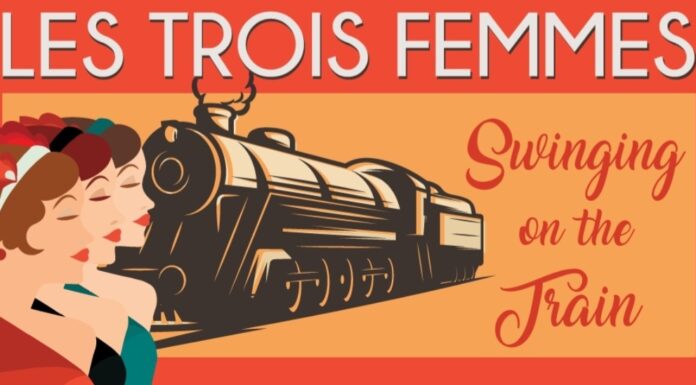 Les Trois Femmes Swinging on the Train