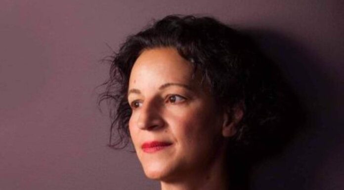 Η Κατερίνα Νικολάου στην εικαστική έκθεση “Αγγίγματα στα Θαλάσσια Τείχη” της ΕΠΙΜΟΝΗΣ ΤΕΧΝΗΣ στο S HOTEL