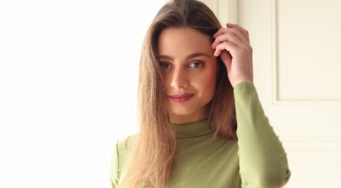 Εμμανουέλα Νινιράκη “Φωτιά εσύ”