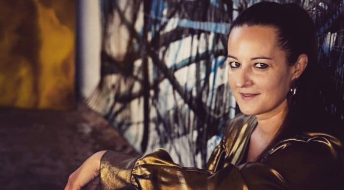 Ελεάννα Μαρτίνου: «Για μένα, καλλιτέχνης στην ψυχή είναι αυτός που μπορεί να ονειρεύεται»