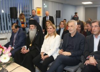 Ο Δήμαρχος Πειραιά Γιάννης Μώραλης στα εγκαίνια του νέου Κέντρου Ημέρας Υποστήριξης Εργαζομένων της ΠΕΨΑΕΕ