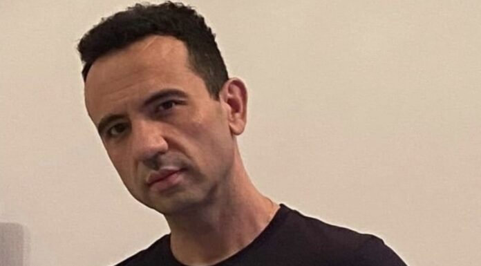 Λίγα βήματα πριν τις εκλογές…
