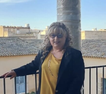 Lucia Galofaro: “ITALIA E GRECIA A CONFRONTO. LA BELLEZZA DELL’ ARTE COME PUNTO DI INCONTRO TRA DUE POPOLI”