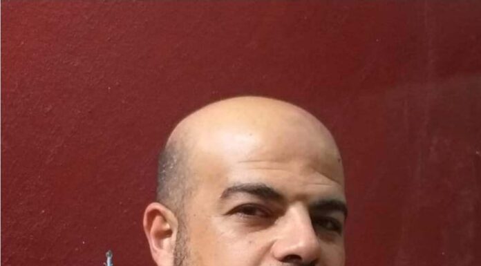 Ahmed Miqdad: “Santa of Gaza”