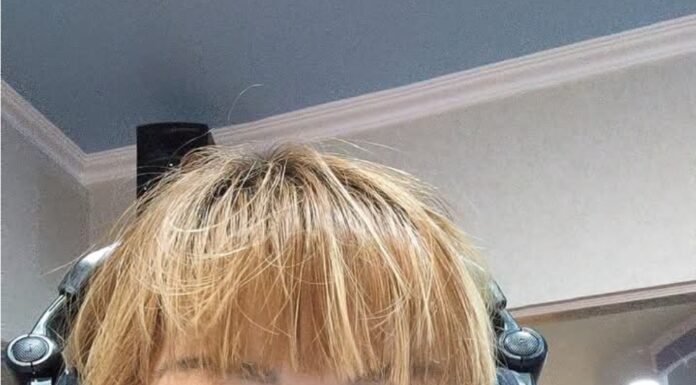 Anna Keiko from Shanghai, China: “The predicament of poets and the illness of The Times”