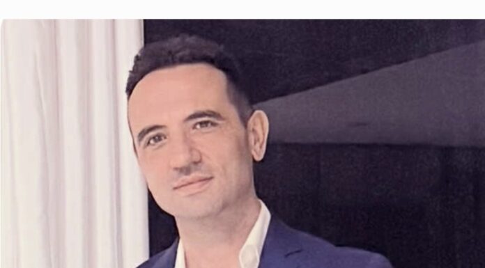 Στη σκιά… ή στο Φως;