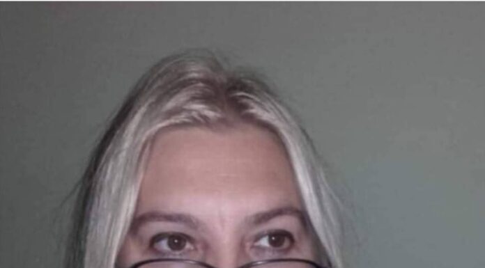 Maja Milojković translate poet Eva Lianou Petropoulou in Serbian language