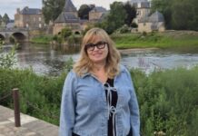 Όλγα Πατσούρα Λένη: «Η ανίΝ /Νίνα μιλάει στους αναγνώστες της λέγοντάς τους ότι μόνο αν συναντηθούν με τον αληθινό τους εαυτό, θα έχει νόημα η ζωή τους»