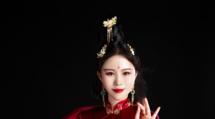 “Empathy in Love” poem by Lan Xin