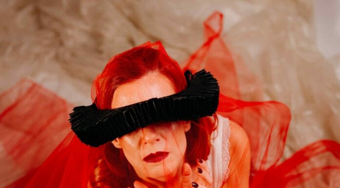 Νέο τραγούδι από την Lou is “Hell into Heaven”