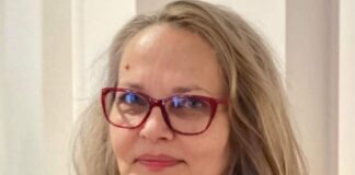 VIORICA MURARU: «Η δημιουργική έμπνευση μπορεί να γεννηθεί από όμορφες εμπειρίες ζωής που σε γεμίζουν θετική ενέργεια, αλλά και από αναμνήσεις της παιδικής ηλικίας»
