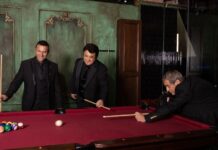 Αδαμαντίδης – Τερλέγκας – Ζαζόπουλος: Στα backstage της αφίσας τους στο Rox όπως δεν τους έχετε ξαναδεί